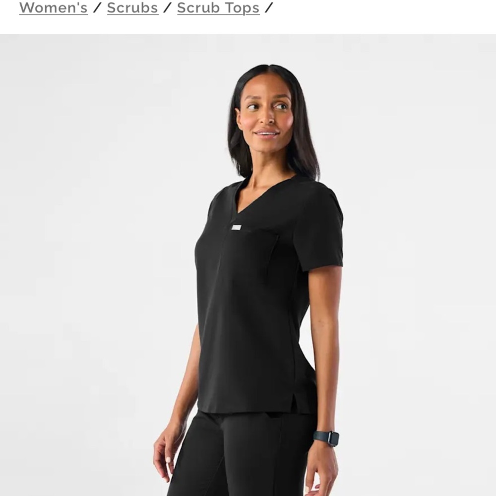 Figs black scrub top with one pocket
